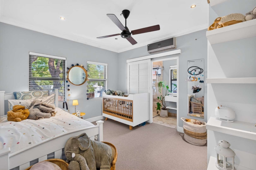 5 Bedroom Property for Sale in Claremont Upper Western Cape